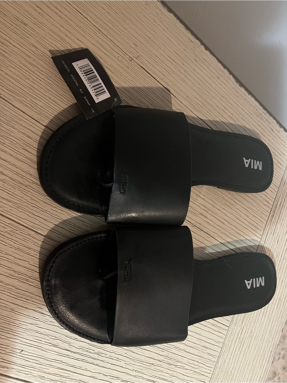 NWT MIA Valentina Black Slide Sandals Size 11